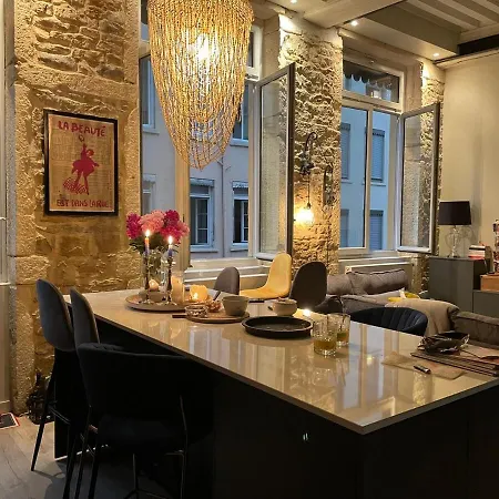 Lyon-croix Rousse Apartment